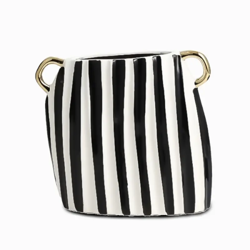 Ваза Vertical Line высота 21